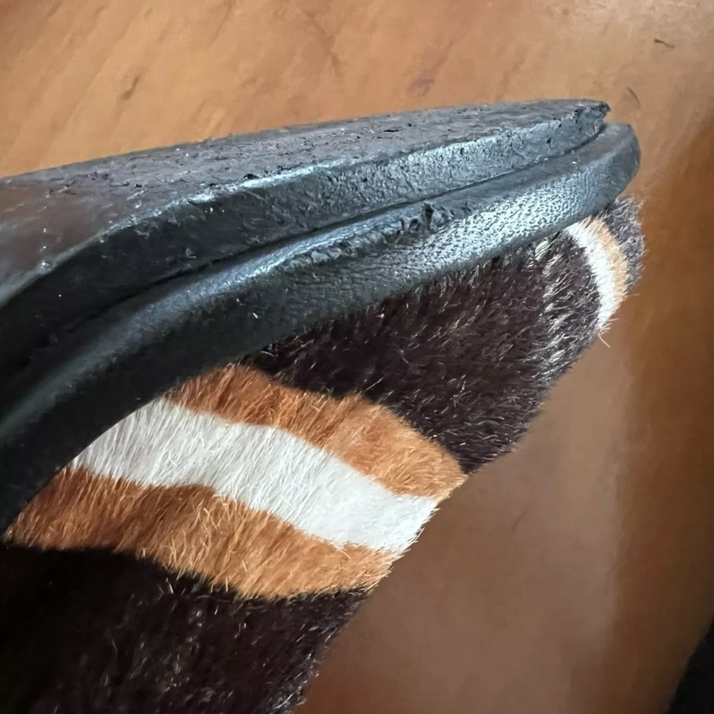 Balenciaga Black and Brown Heels Elegant Design Zebra Print - Picture 10 of 15